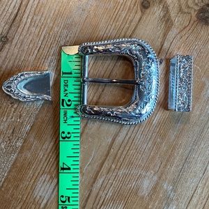 Silver Ranger buckle with tip and end keeper